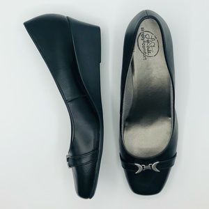 NWOT Crescent Moon Life Stride Wedges